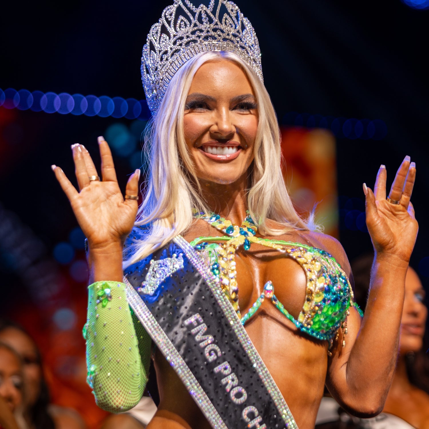 Tahnee Sheehan - FMG Bikini World Champion