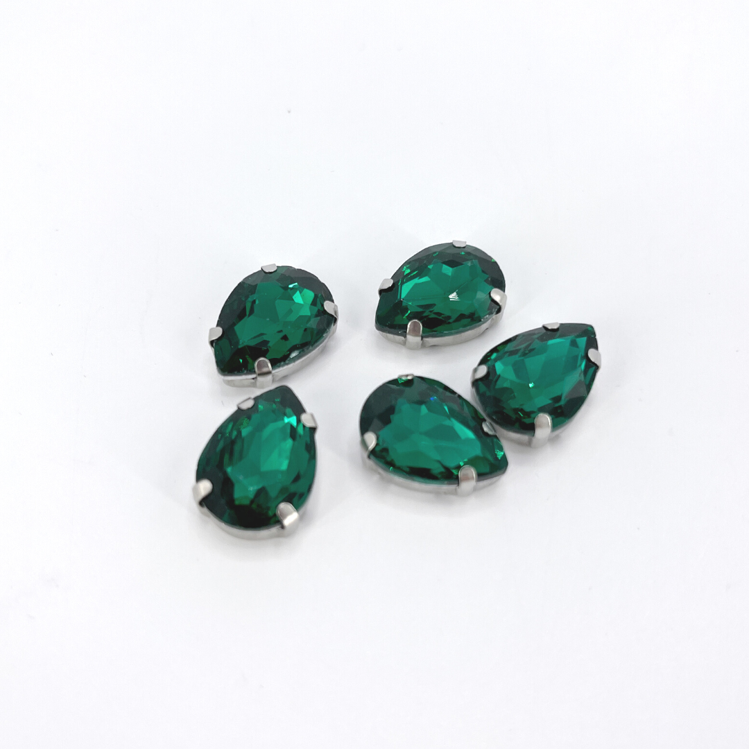 Glass Claw Teardrop - GREEN ZIRCON