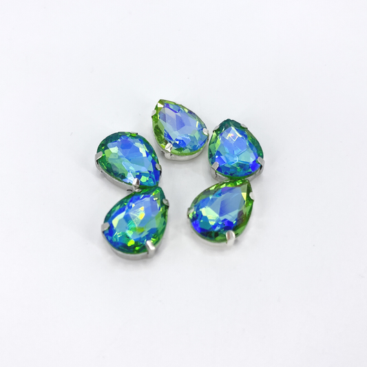 Glass Claw Teardrop - PERIDOT AB