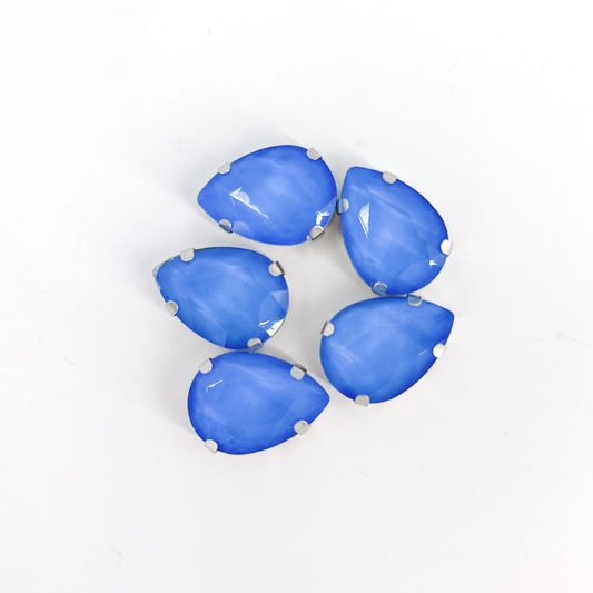 Candy Claw Teardrop - LIGHT SAPPHIRE