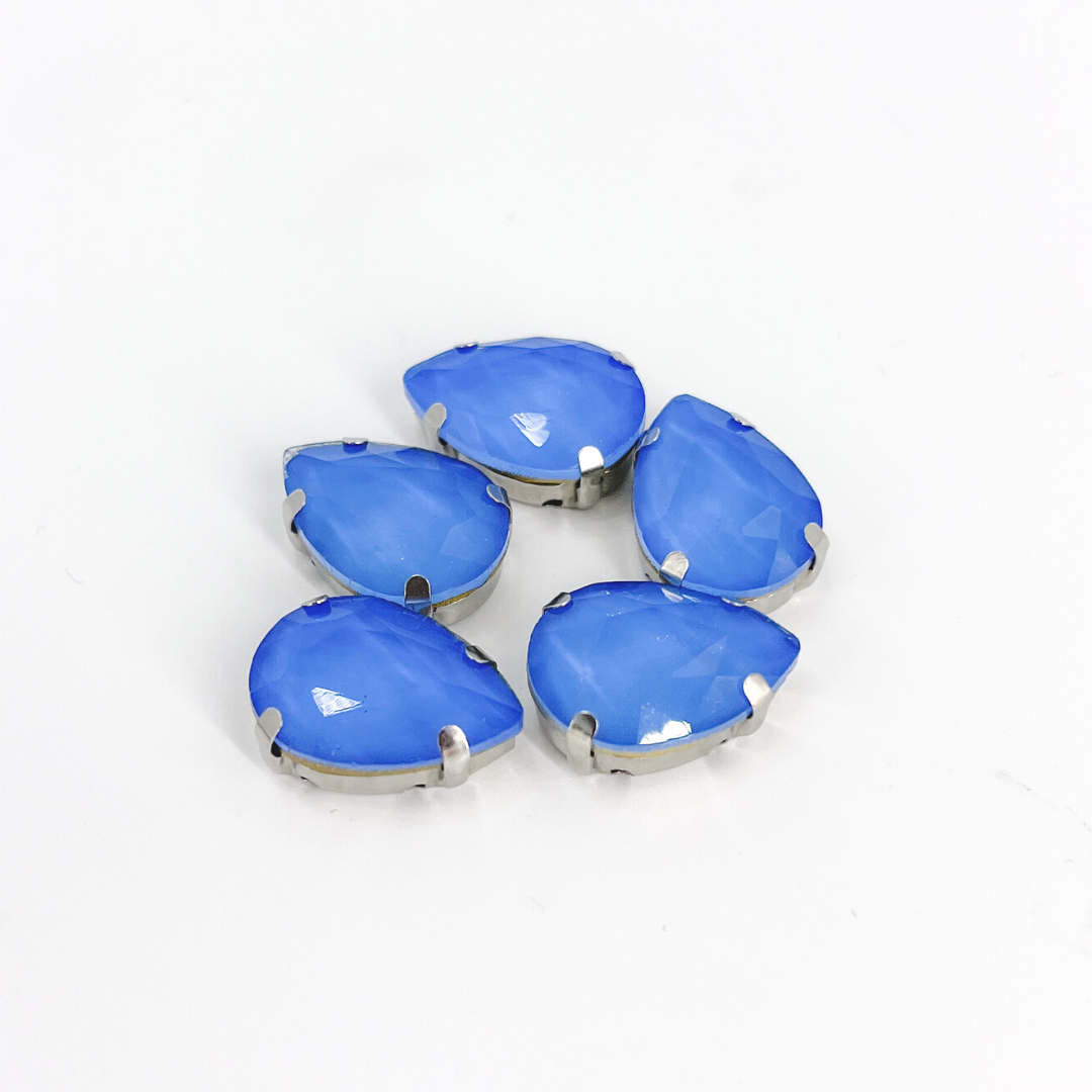 Candy Claw Teardrop - LIGHT SAPPHIRE