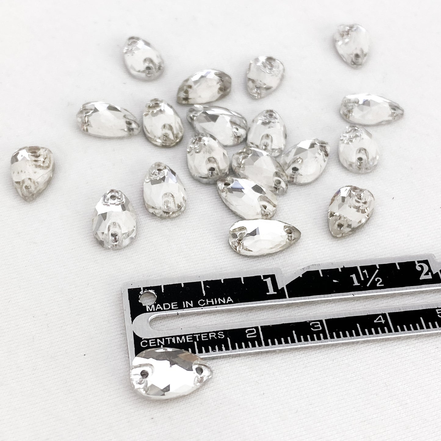 Glass Teardrop Flat Back - CRYSTAL CLEAR